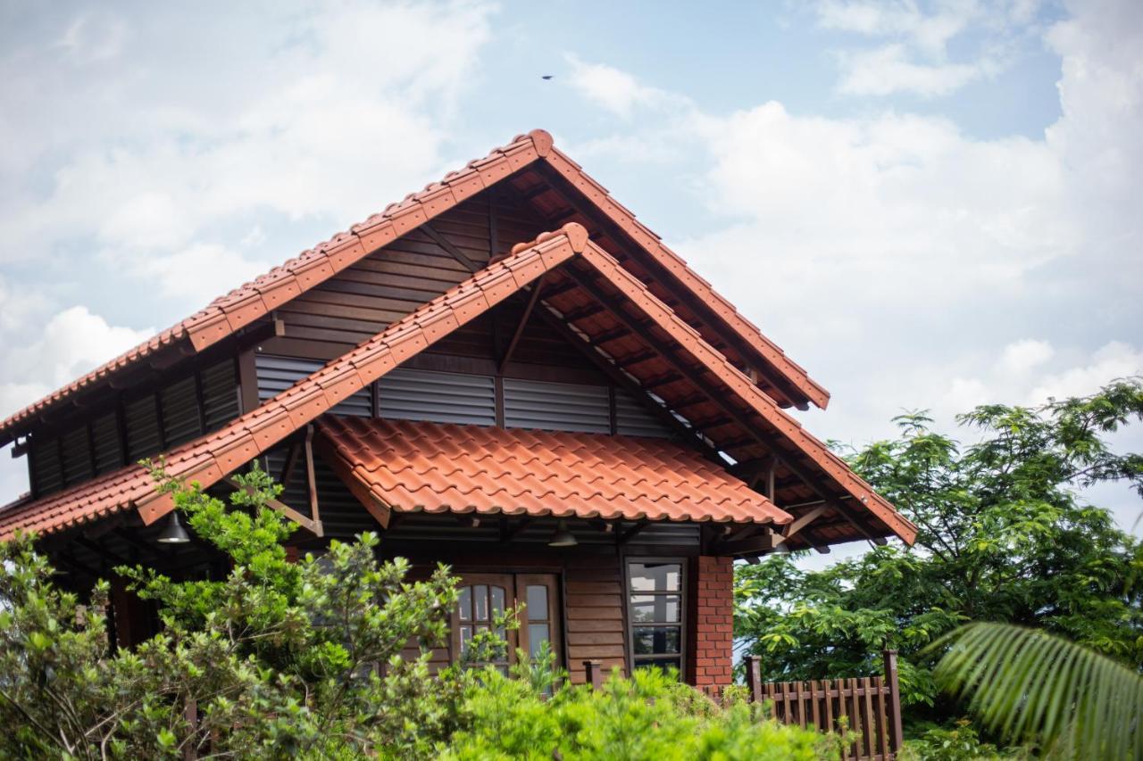 Red House The Garden Stay In Bukit Tinggi By Play Bentong Esterno foto
