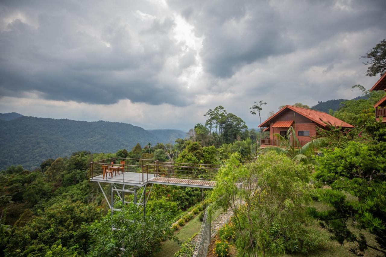 Red House The Garden Stay In Bukit Tinggi By Play Bentong Esterno foto